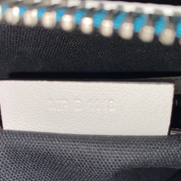 Givenchy Antigona Small - Picture 2 of 9